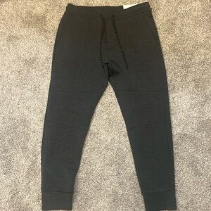 NWT American Eagle Active Joggers Size Medium